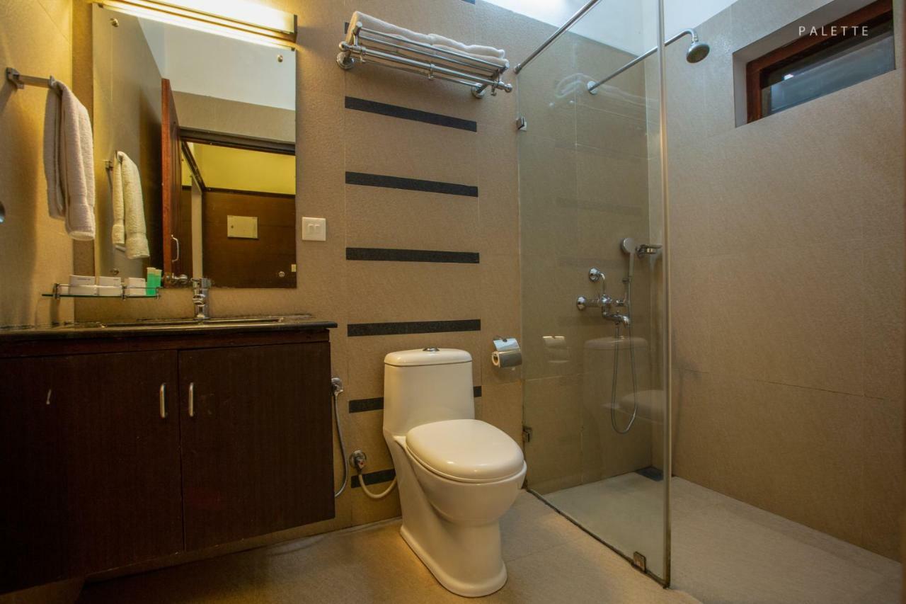 Grand Ayur Island Hotell Perumbalam Exteriör bild
